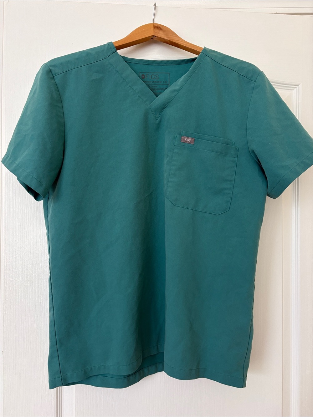 Figs Leon Scrub Top